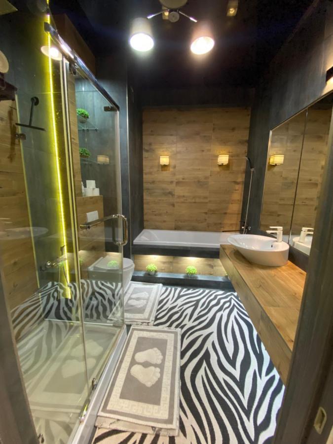 New Double Room Luxury Apartment In The Center Chisinau Bagian luar foto