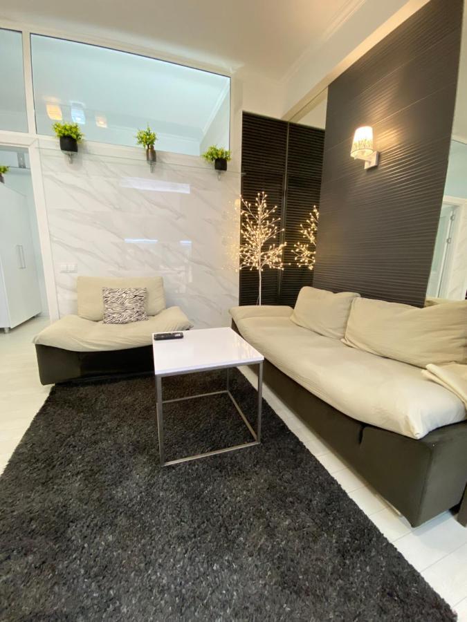 New Double Room Luxury Apartment In The Center Chisinau Bagian luar foto